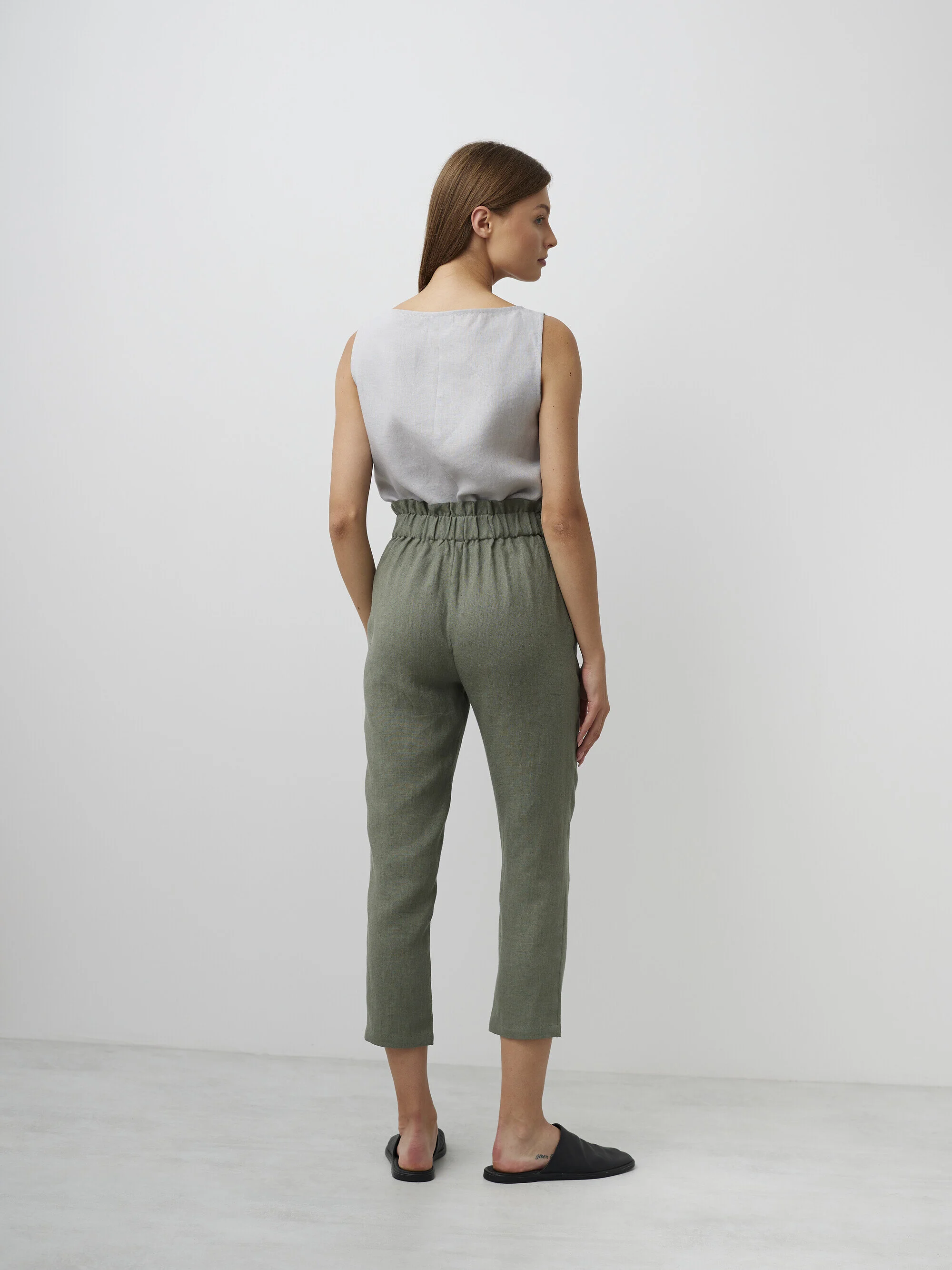 Bild 4 von NOAH - Hochgeschnittene Leinenhose mit Paperbag-Bund in von Love and Confuse