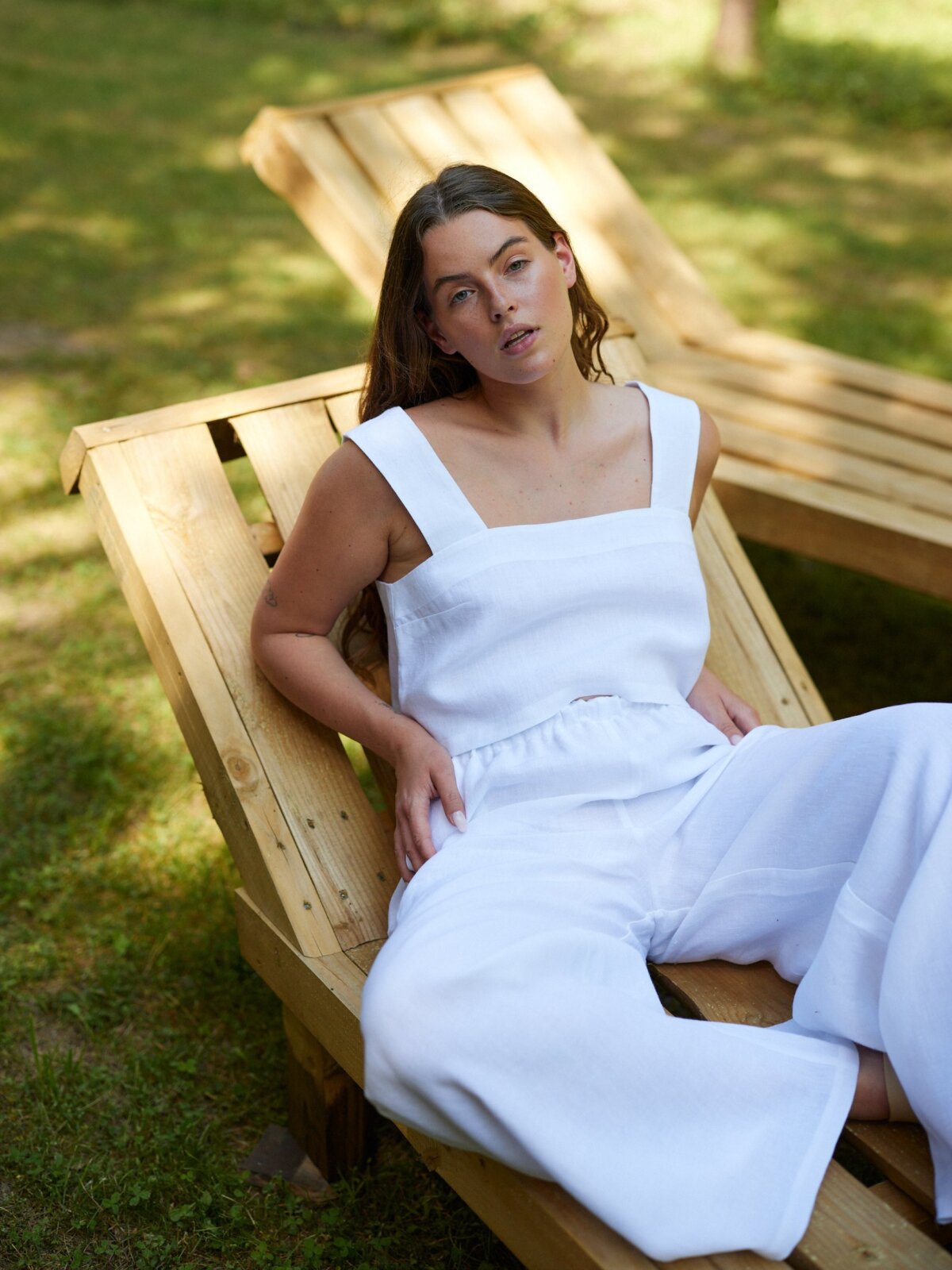 PEARL korkeavyötäröiset pellavahousut Valkoinen — kokovartalokuva