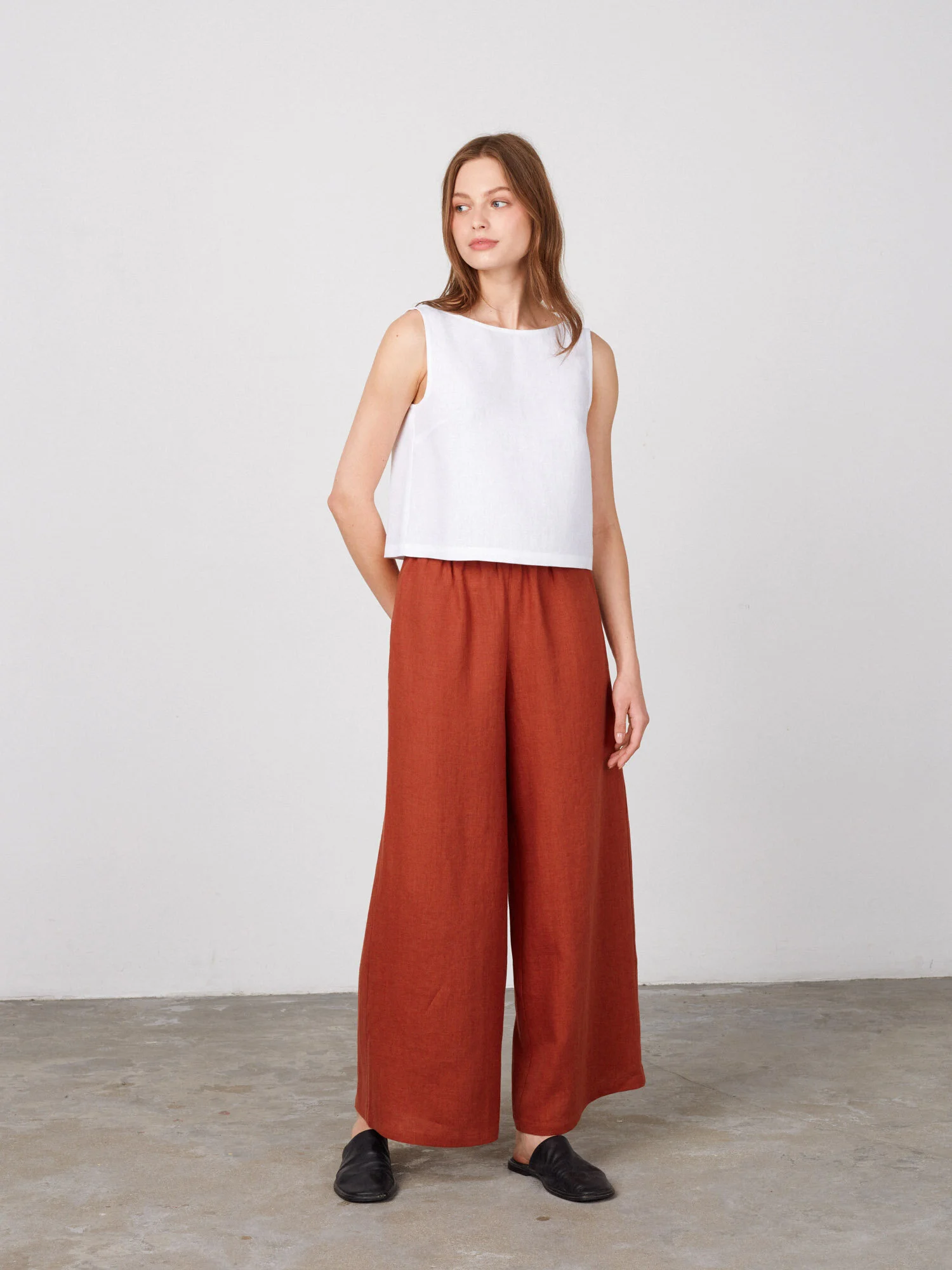 Bild 2 von PEARL - Weit geschnittene Leinenhose in von Love and Confuse