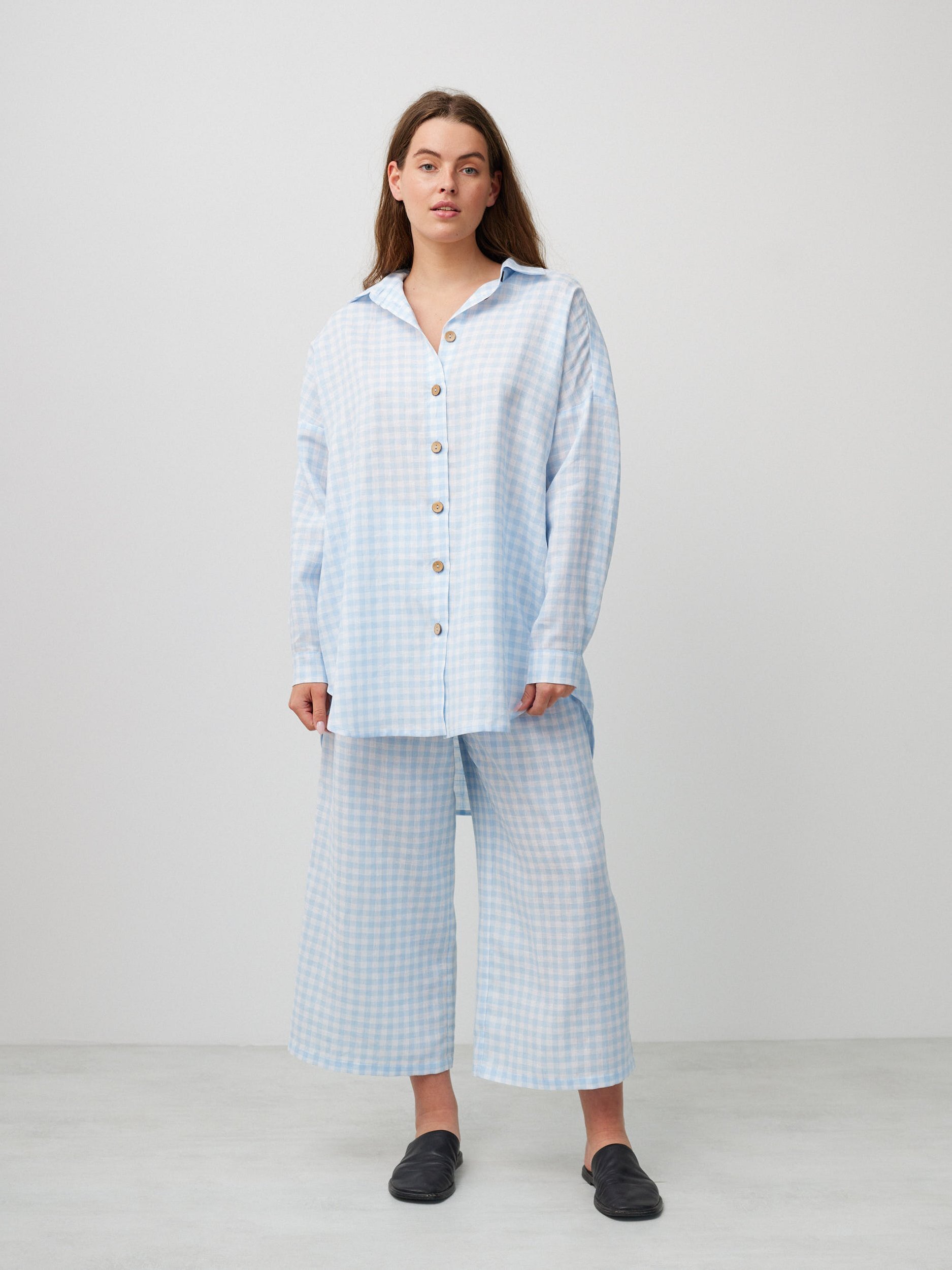 PINE Oversized Linen Shirt - Image 2