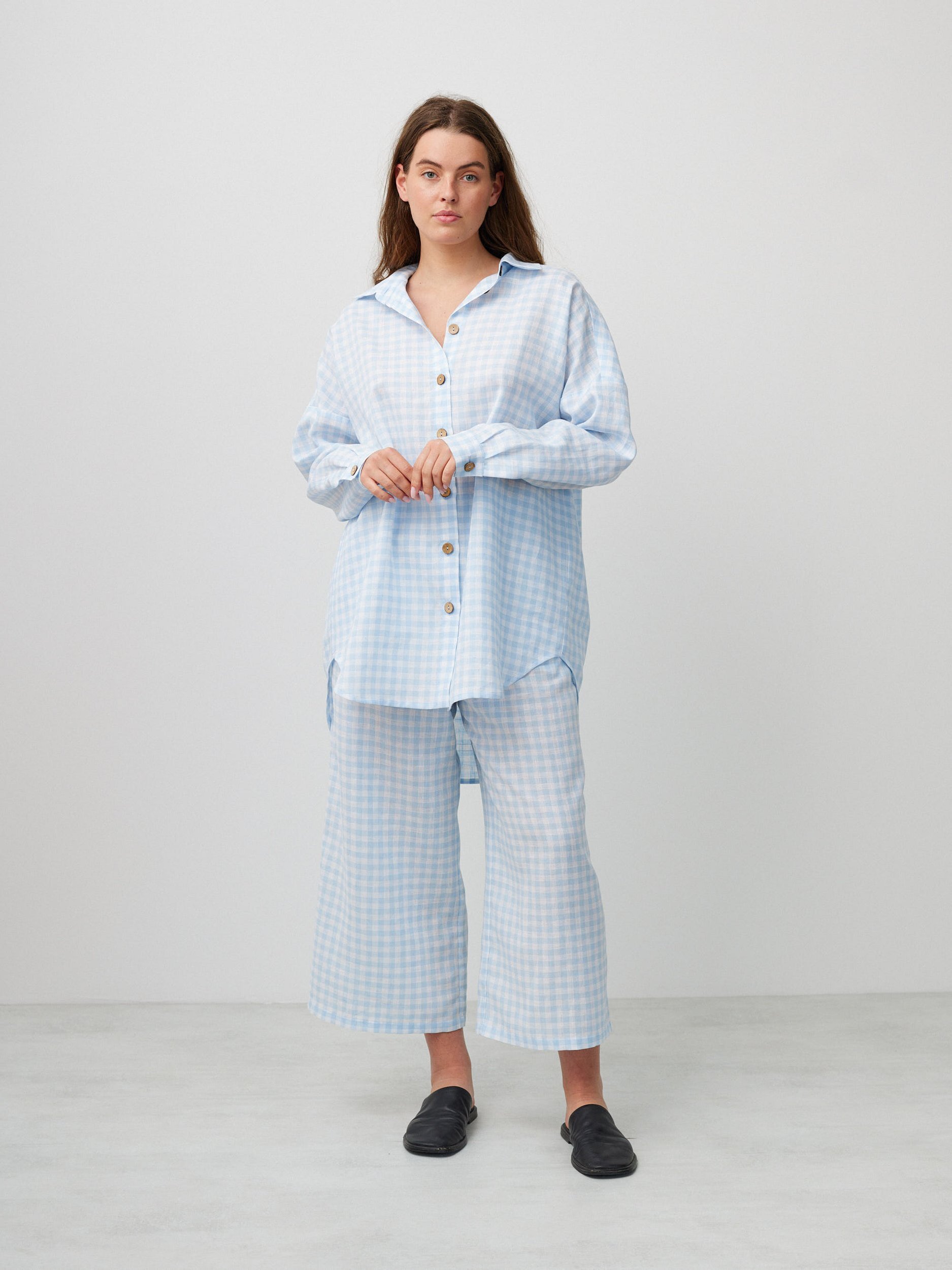 PINE Oversized Linen Shirt - Image 4