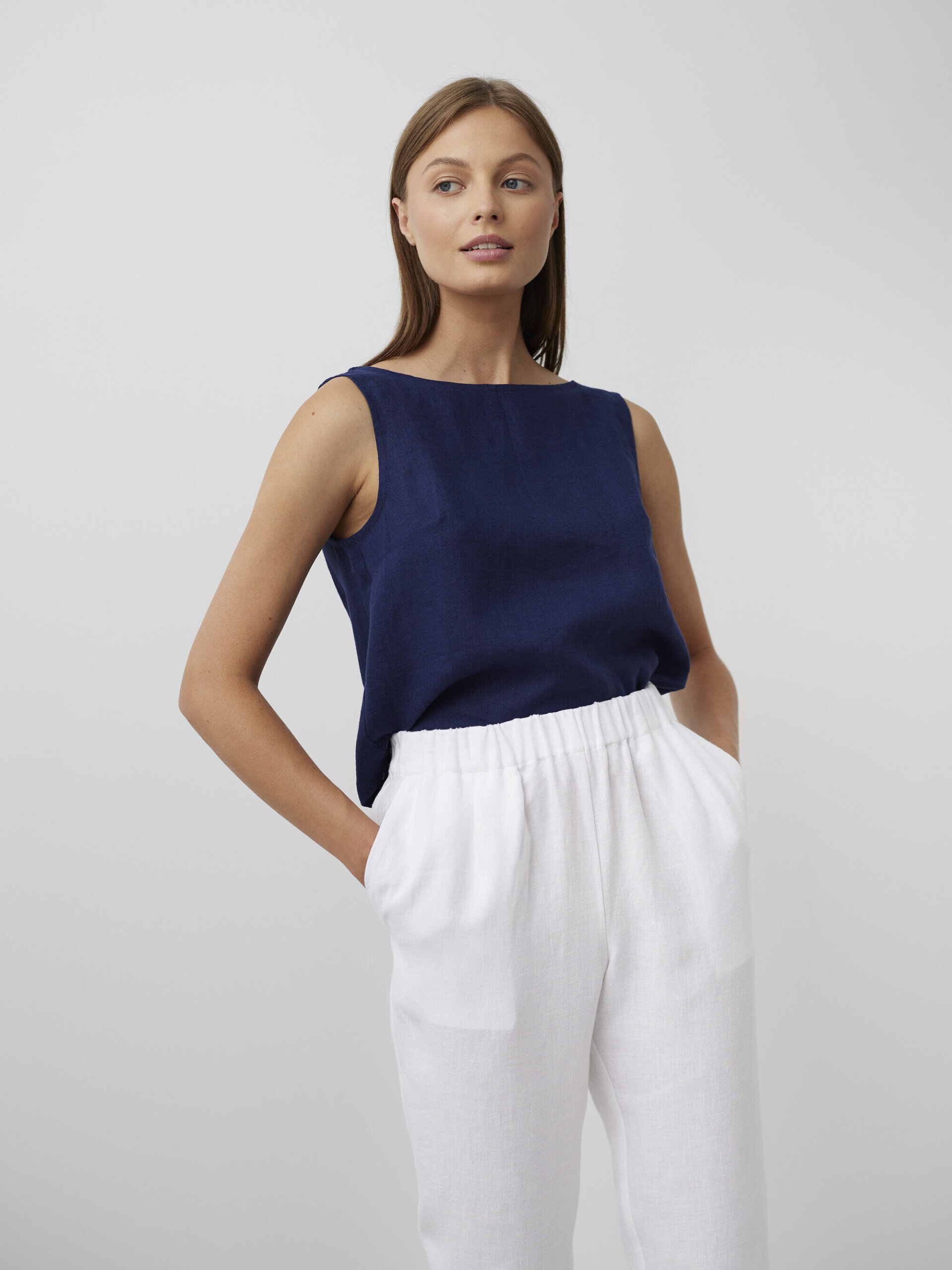 RAVEN Tapered Linen Pants - Image 1