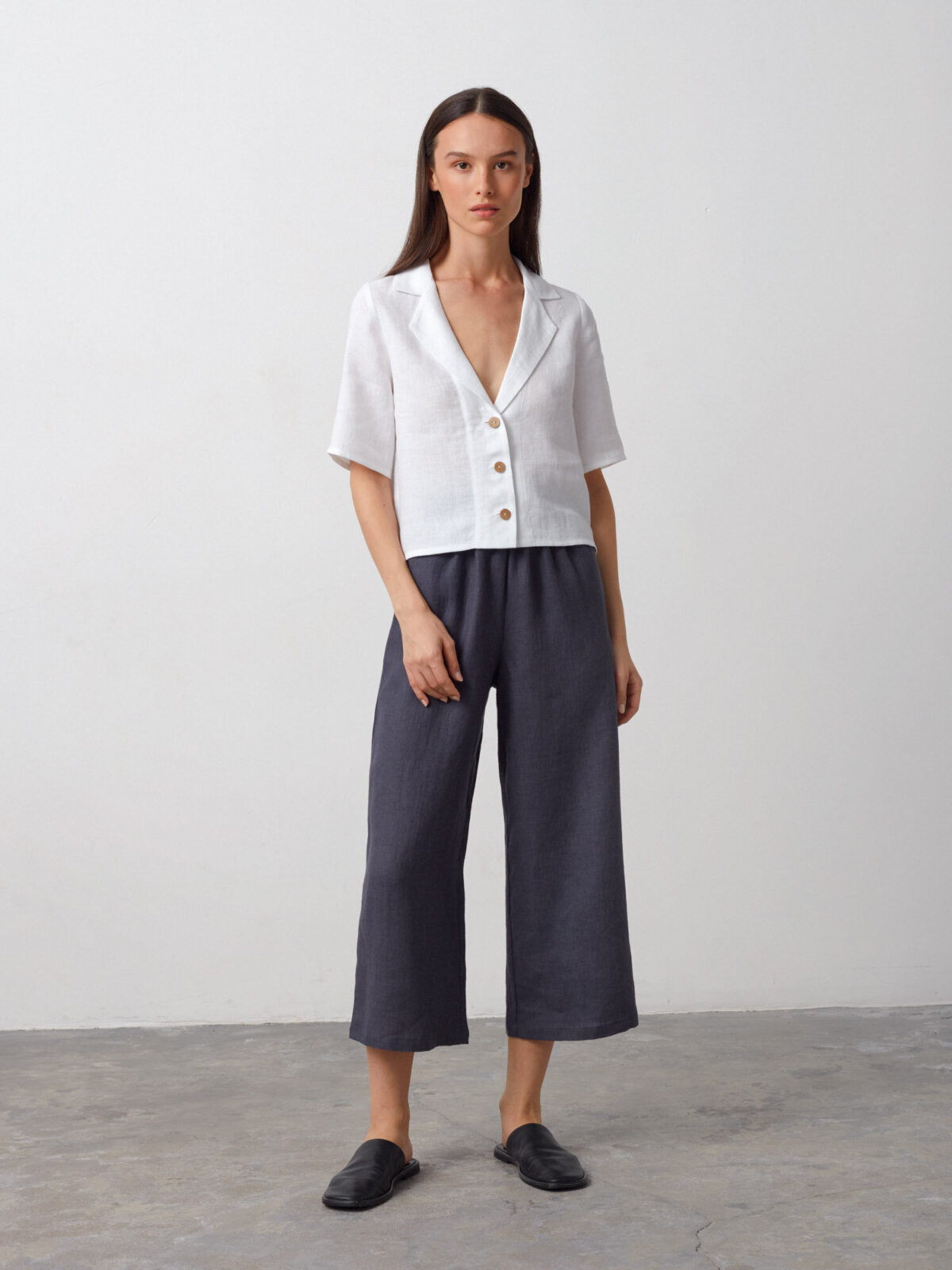 Bild 2 von RILEY - Hochgeschnittene Leinenhose mit weitem Bein in von Love and Confuse