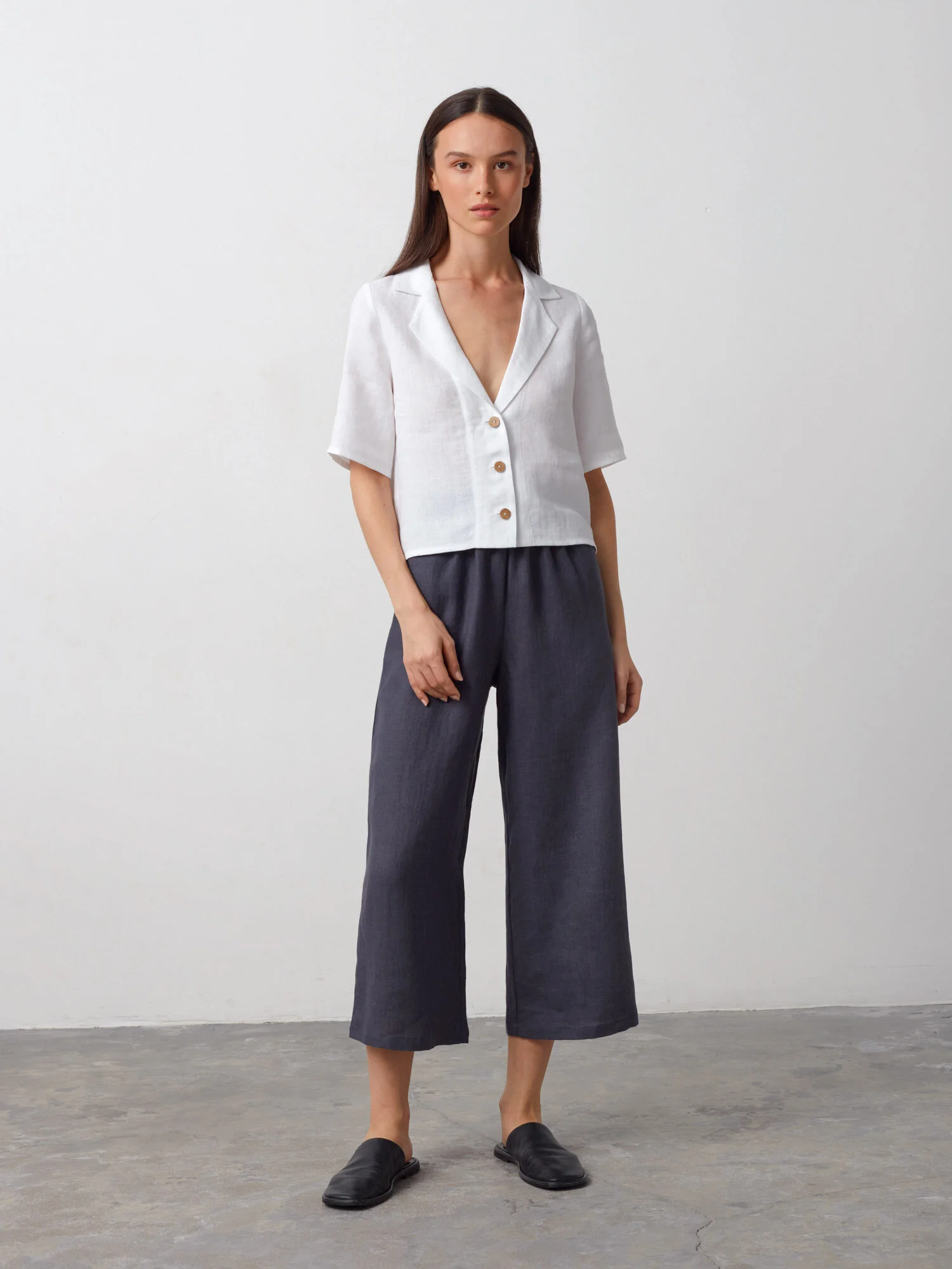 Bild 2 von RILEY - Hochgeschnittene Leinenhose mit weitem Bein in von Love and Confuse