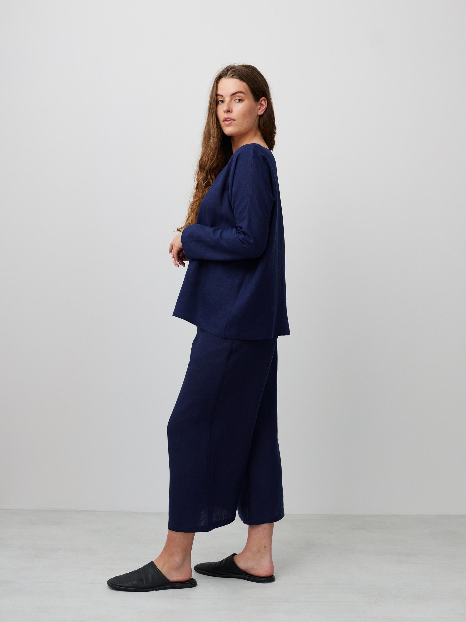 RUMI Long Sleeve Linen Top - Image 4