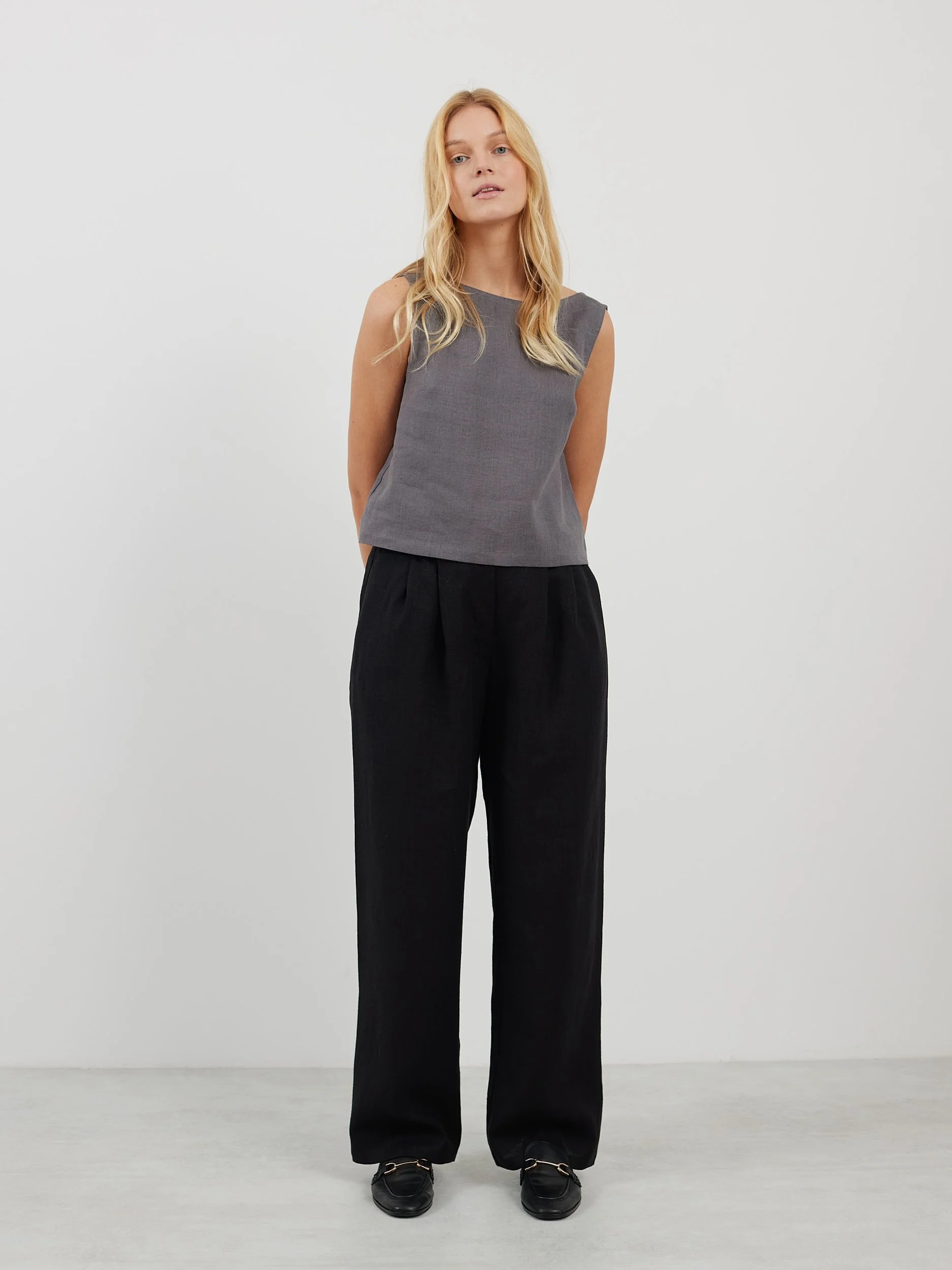 Bild 2 von SONATE Leinen-Tanktop in Hellgrau von Love and Confuse