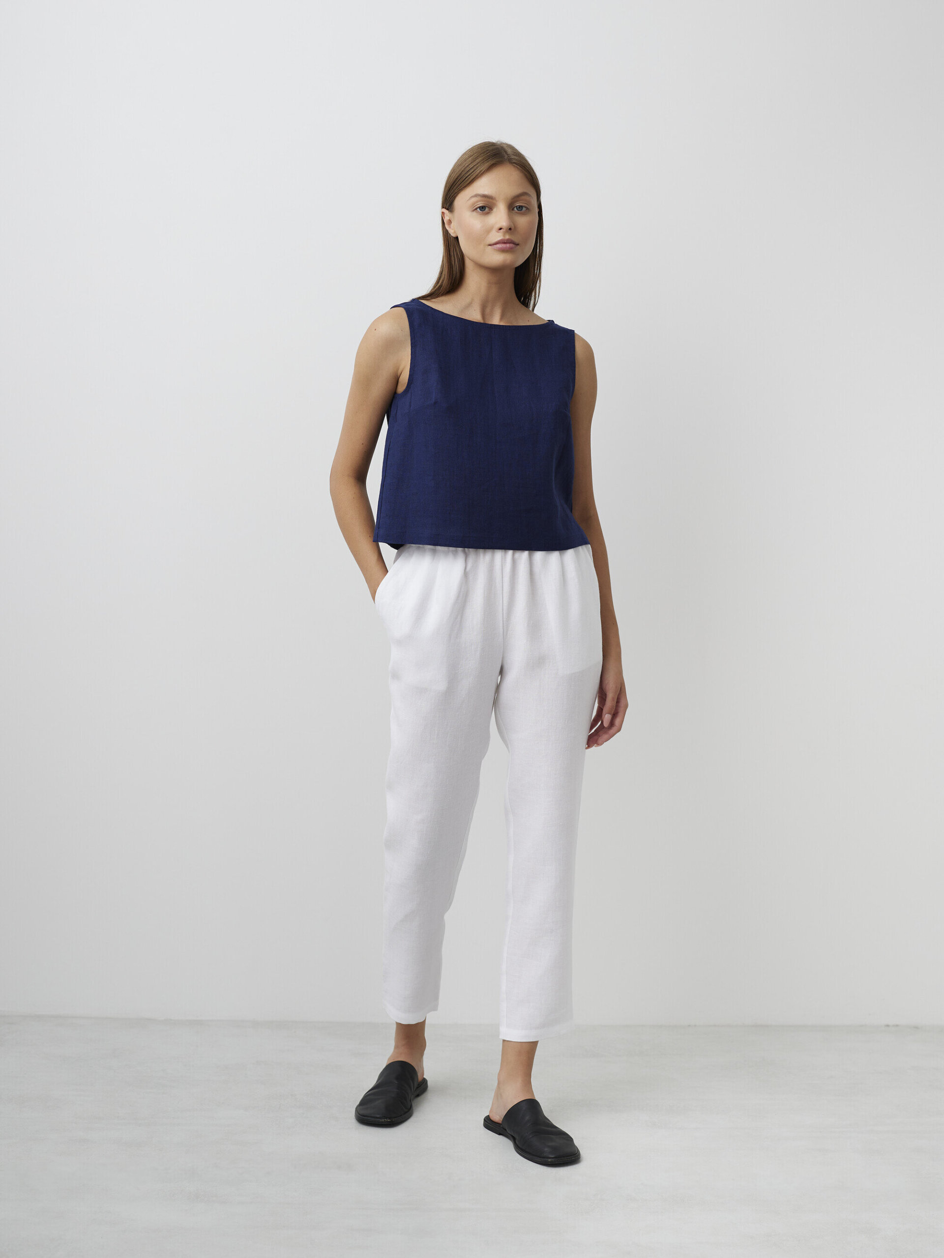SONATE Linen Tank Top - Image 4