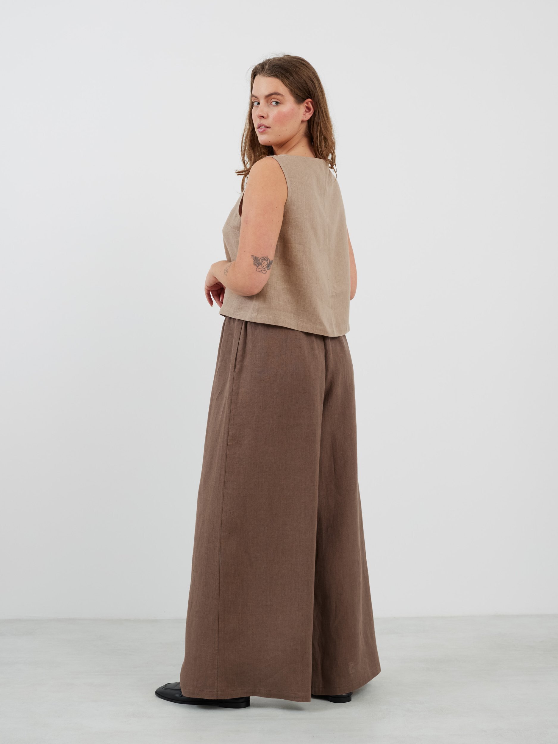 SONATE Linen Tank Top - Image 5