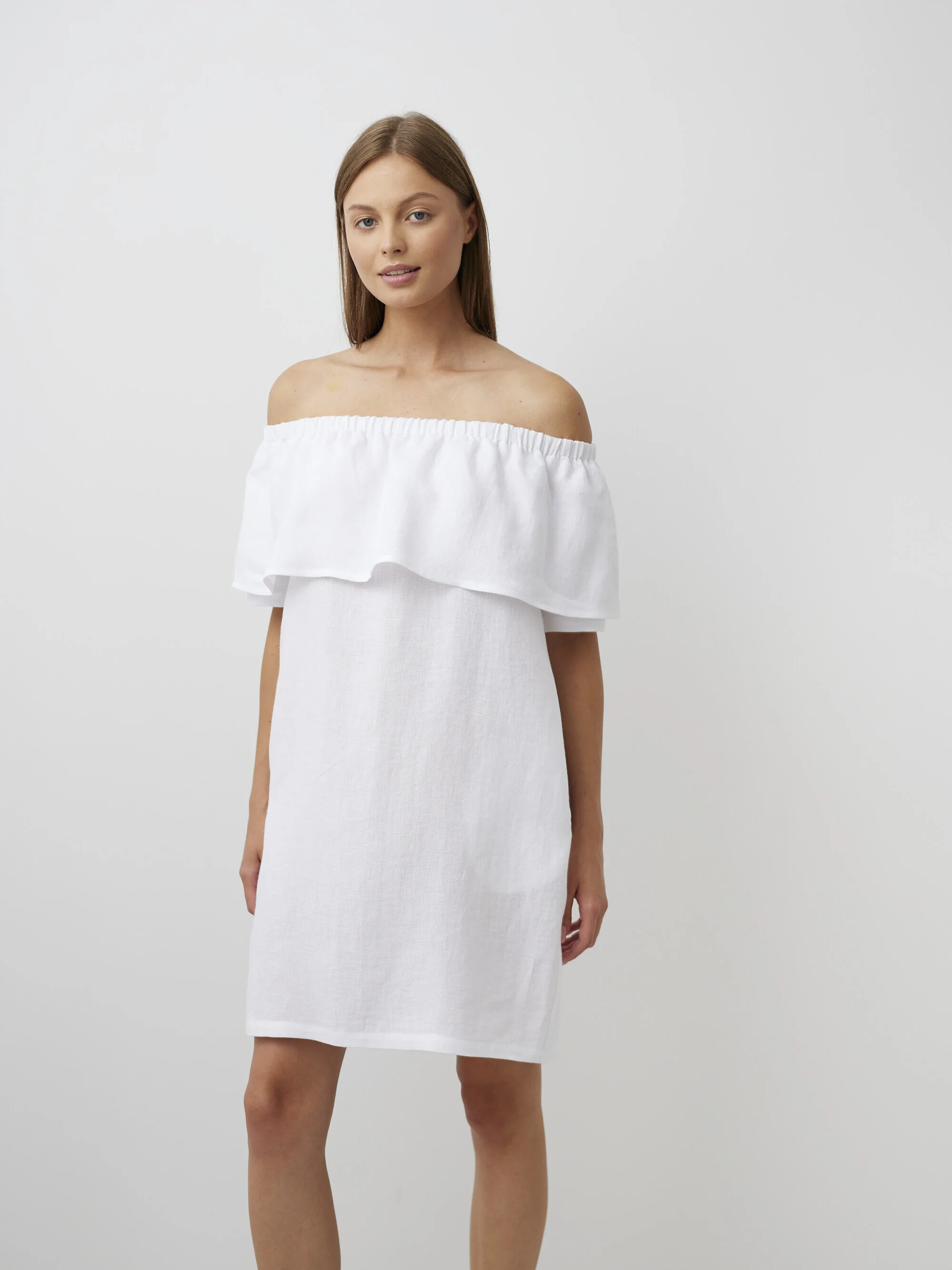 Bild 3 von THALIA Schulterfreies Leinenkleid in von Love and Confuse