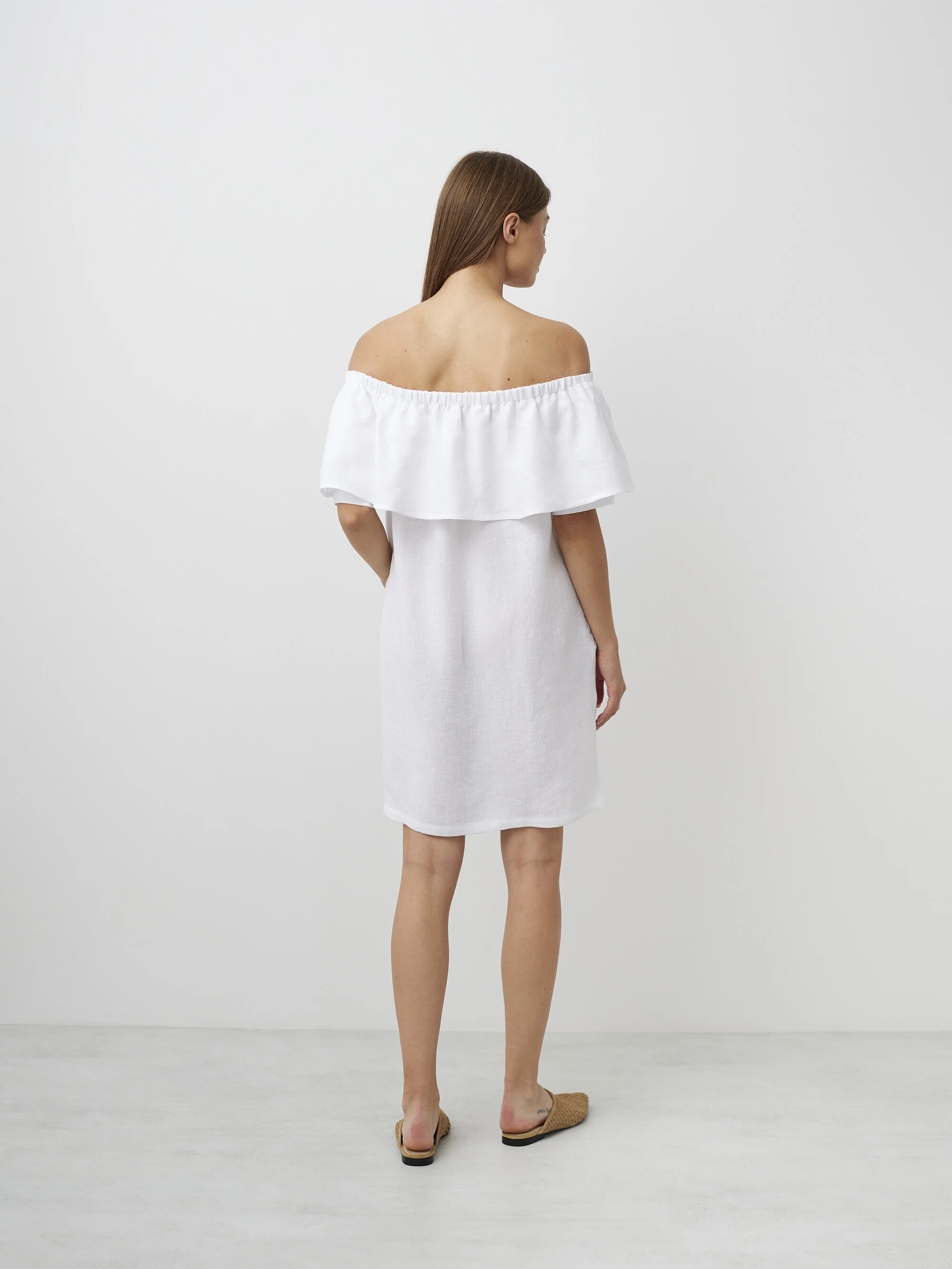 Bild 6 von THALIA Schulterfreies Leinenkleid in von Love and Confuse